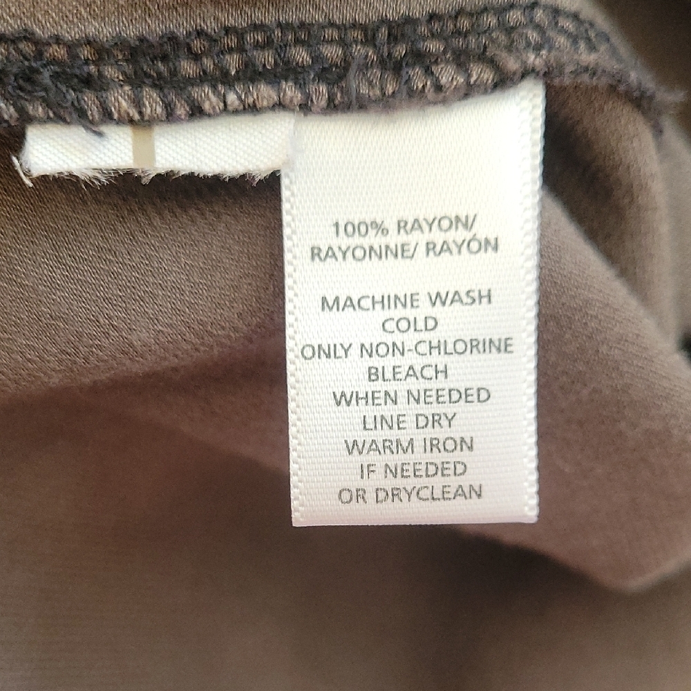 Loft Stylish Black and Brown Skirt - Picture 7 of 7